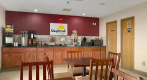 Days Inn by Wyndham Anderson IN - Image 4