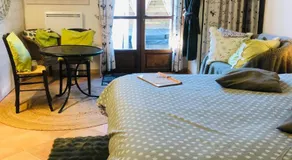 l'Oustaou B&B Piscine & Spa - Image 2