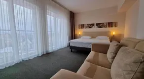 The Gerald's Hotel - Image 2