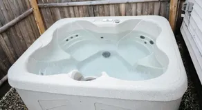 NEW!! Lovely unit w/ PRIVATE Hot Tub and patio! - Image 2
