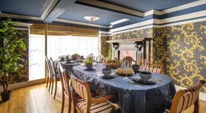 Huge Deluxe 600 Year Old Essex Manor, Hot Tub, Cinema Room, Sky Tv - Image 4