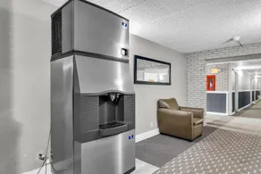 Red Lion Inn & Suites Urbana - Image 2