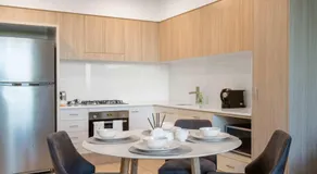 Boutique Hamilton Stay Portside - Image 5