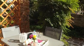 Flamingo Guest House- Rooms - Image 3