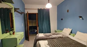 Entire house with mountain and sea view - Image 2