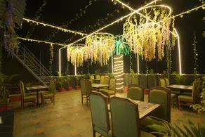 Hotel Adhiraj Inn - Image 2