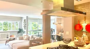 Lindo apartamento na rua do Shopping da Gávea com vaga - Image 3