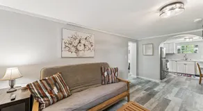 Cozy 2BR Garden Apartment Near Lake Pepin - Daisy - Image 2