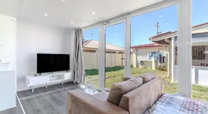 Beautiful Self-Contained Retreat - Image 2