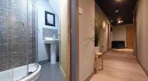 Back Turner Townhouse - Image 5
