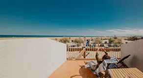 Sunrise Beach Hotel - Image 5