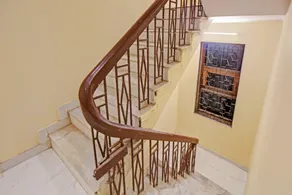 Hotel O Avenue Inn Near Birla Mandir - Image 4