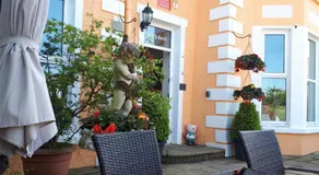 Min y Don Guest House - Image 4