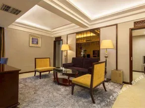 Xingang Holiday Hotel(Xinzheng International Airport Shop) - Image 5