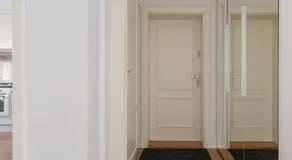 Elegant near Old Town - free parking - Image 3