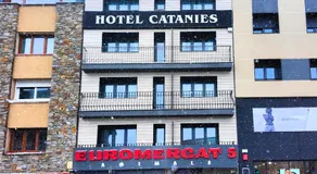 Hotel Catanies - Image 5