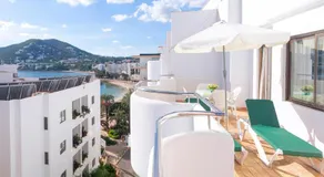 Apartamentos Bon Lloc - Image 2