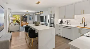 Renovated 2 BR - 2 BA In Town with AC - Image 3