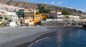 Estudio completo piscina y playa en Candelaria Tenerife - Image 4
