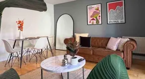 Beautiful Hatfield 2 Bedroom Apartment FREE Gated Parking - Modern Stylish - Business Park, Hertforshire University, St Albans, Welwyn Garden City, Luton Airport, Harry Potter Studio Tour - Image 3
