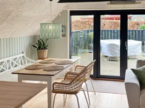 Modern Coastal Retreat in Eno-By Traum - Image 4