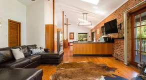Eagles Point - Water Views - Pet Friendly - Image 3