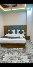 HOTEL SUNRISE ROOMS - Image 4