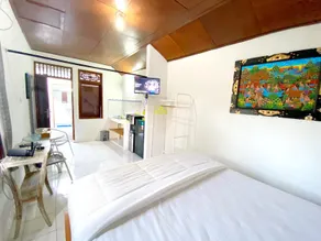 Beachside Sanur 1 bed  private guest house - Image 2
