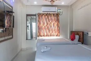 Hotel Renuka - Image 2