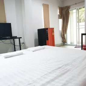 Chawalee 1 bed AC - 09 - Image 2
