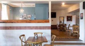 Robertson Public House and Kitchen - Image 5