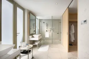 Palace Resort Yalong Bay Sanya - Image 3