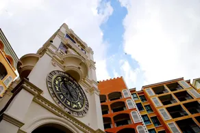 Venetian Poseidon Pool Hotel - Image 5