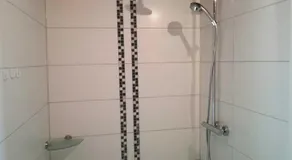 Appartamento con sauna, giardino e terrazza - Image 2