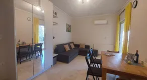 quiet apartment with a large balcony near the sea - Image 2