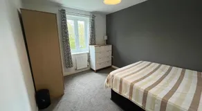 Beautiful 4-bedroom house - Image 3