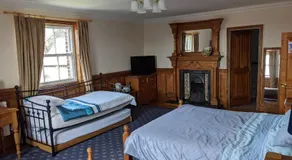 The Londesborough Arms bar with en-suite rooms - Image 2