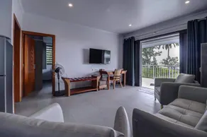 Moanaura Lodge - Image 2