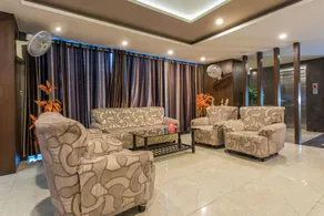 Super Townhouse Divya Palace - Image 5