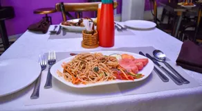 Two Oceans Hotel Voi - Image 4