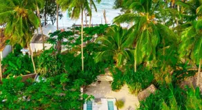 B4 Beach Club - Image 2