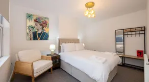 Goulder House- Close To Etihad & M60 - Image 2
