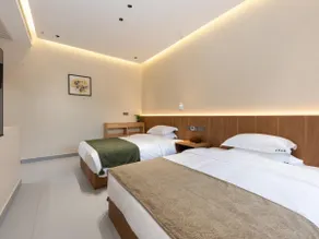 Floral Hotel  Shuilushan Mingju - Image 5