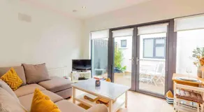Newly Refurbished Traditional Cottage Blackrock - Image 2