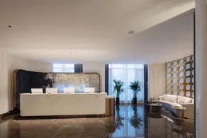 Lanwan Holiday Hotel - Image 3