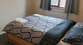Rosewood Guest Residence - Image 2