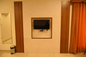 Hotel Embassy - Image 5
