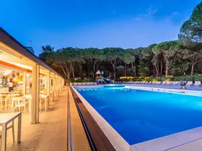 Chalet in Jesolo Mare Family Village - Image 3