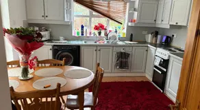 Riverchapel Guesthouse - Image 3