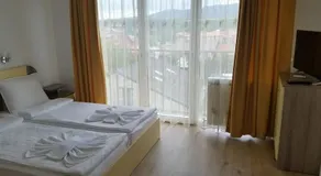 The Sea Lions Guest House - Image 2